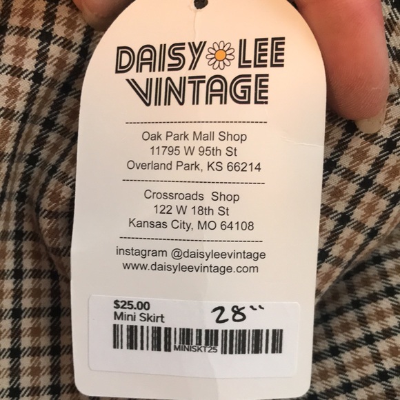Banana Republic Mini skirt - Picture 4 of 4